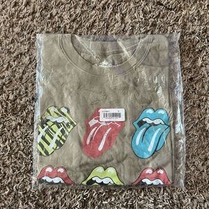 Women's Short-Sleeve Rolling Stones Boyfriend Graphic T-Shirt Green Small